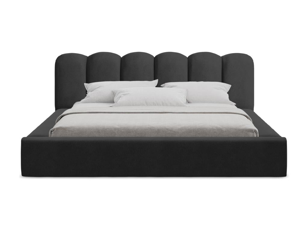 Black Bed, 220 x 238 cm